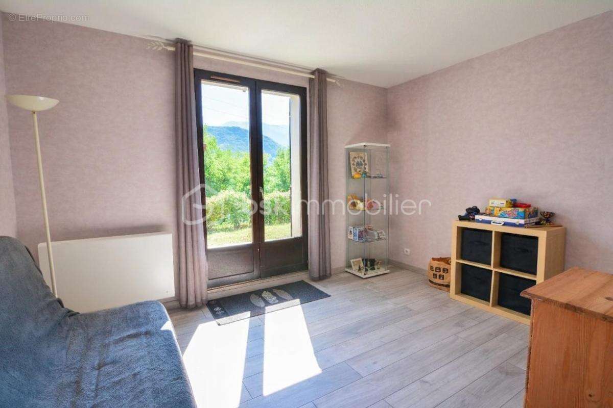 COUP DE COEUR : Maison avec vue panoramique sur les montagnes - 107 m² - 3 chambres - Garage - Jardin - Notre-Dame-de-Mésage - photo 7