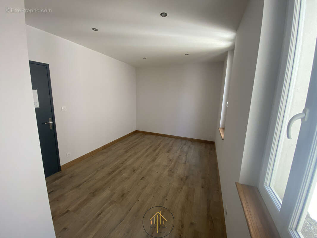 Appartement à CHALAIS
