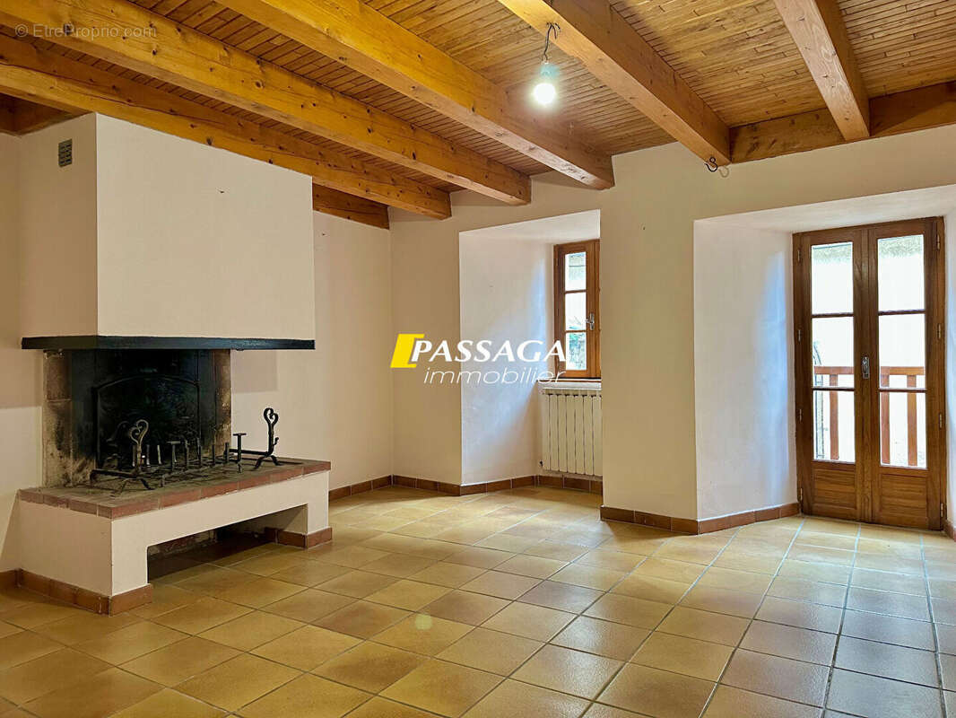 Maison à SEVERAC-LE-CHATEAU