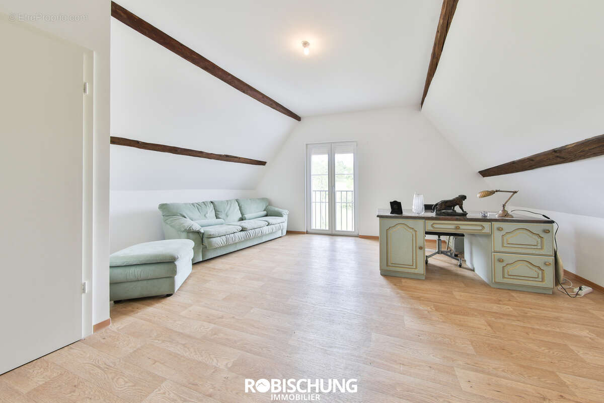 PROCHE HIRSINGUE  à BETTENDORF : Maison alsacienne authentique - photo 13