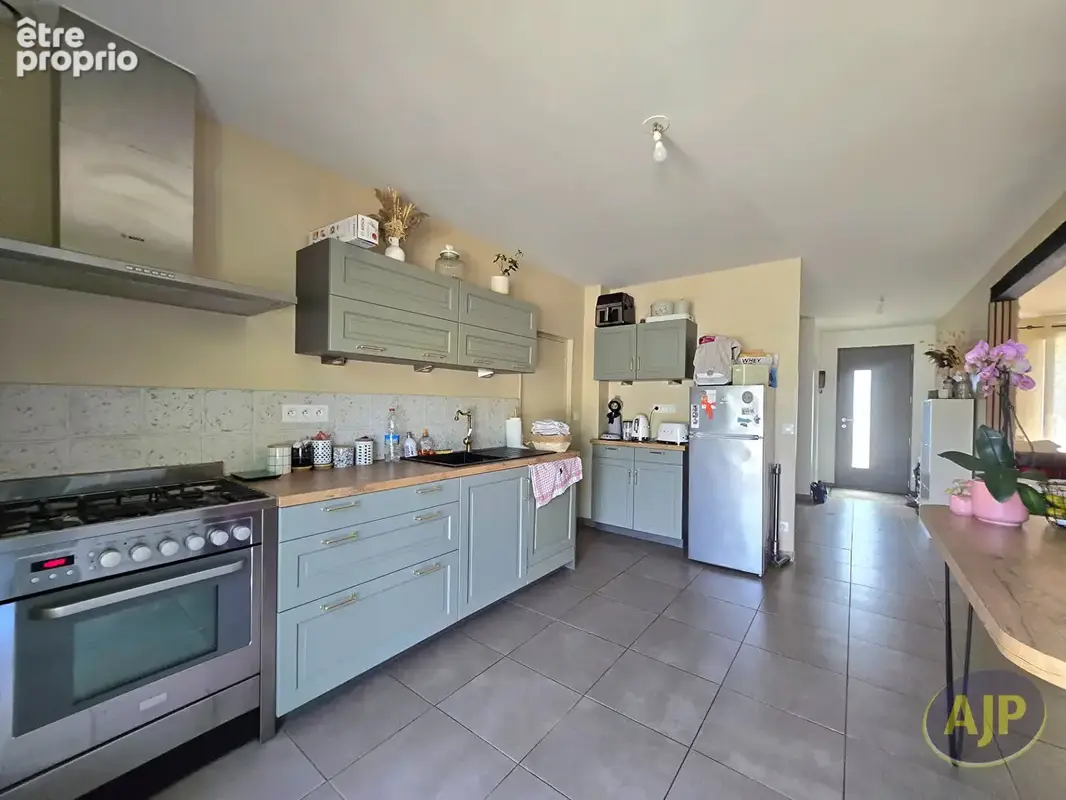 SAINT-JEAN-BREVELAY : Maison T5 dans le bourg, entièrement rénovée  - 20 min de Vannes ? DPE C ? Uniquement chez AJP ! - photo 6