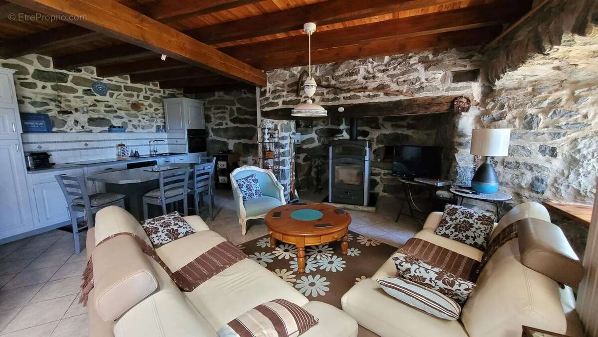Ancienne ferme rénovée - Les Estables - photo 9