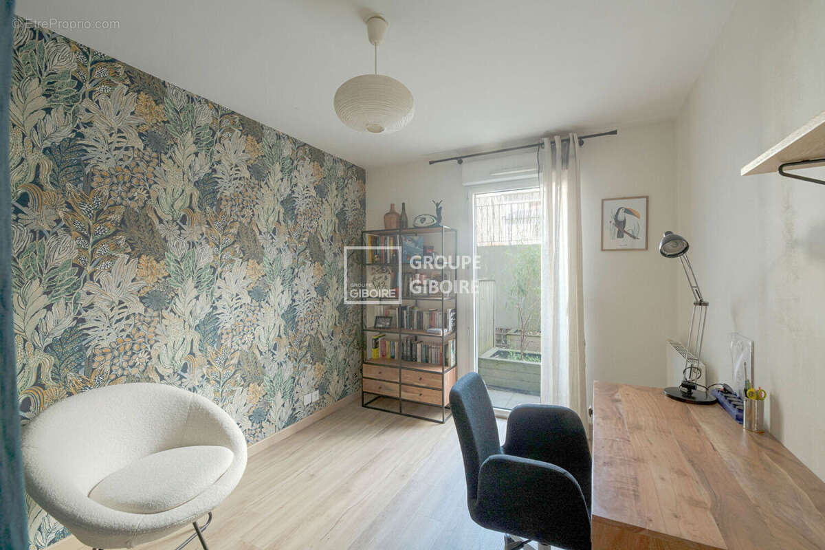 A vendre - agence giboire - appartement t4 d'env. 79m² - photo 7