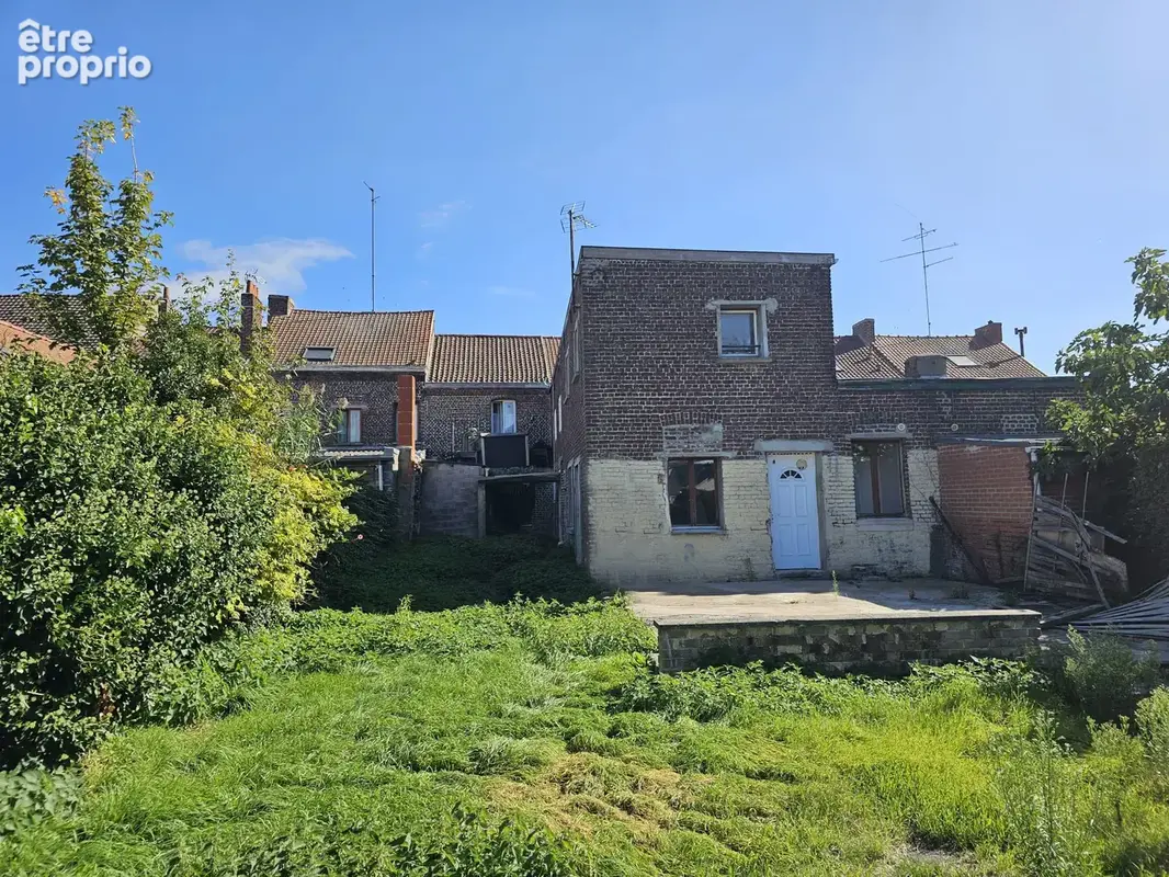 Immeuble de rapport, 5 lots : 4 logements et 1 commerce, dont 2 déjà loués, rendement 14,5% travaux compris - photo 10