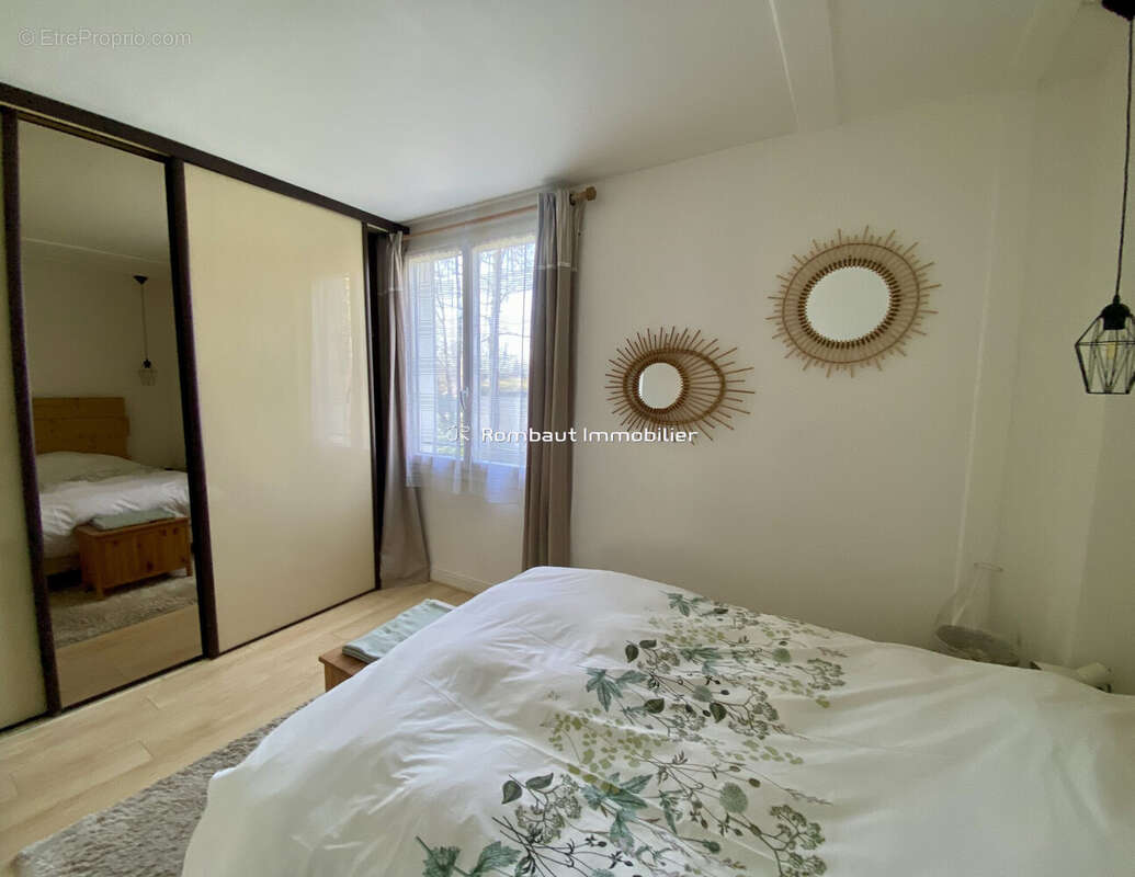 Appartement à LA CELLE-SAINT-CLOUD