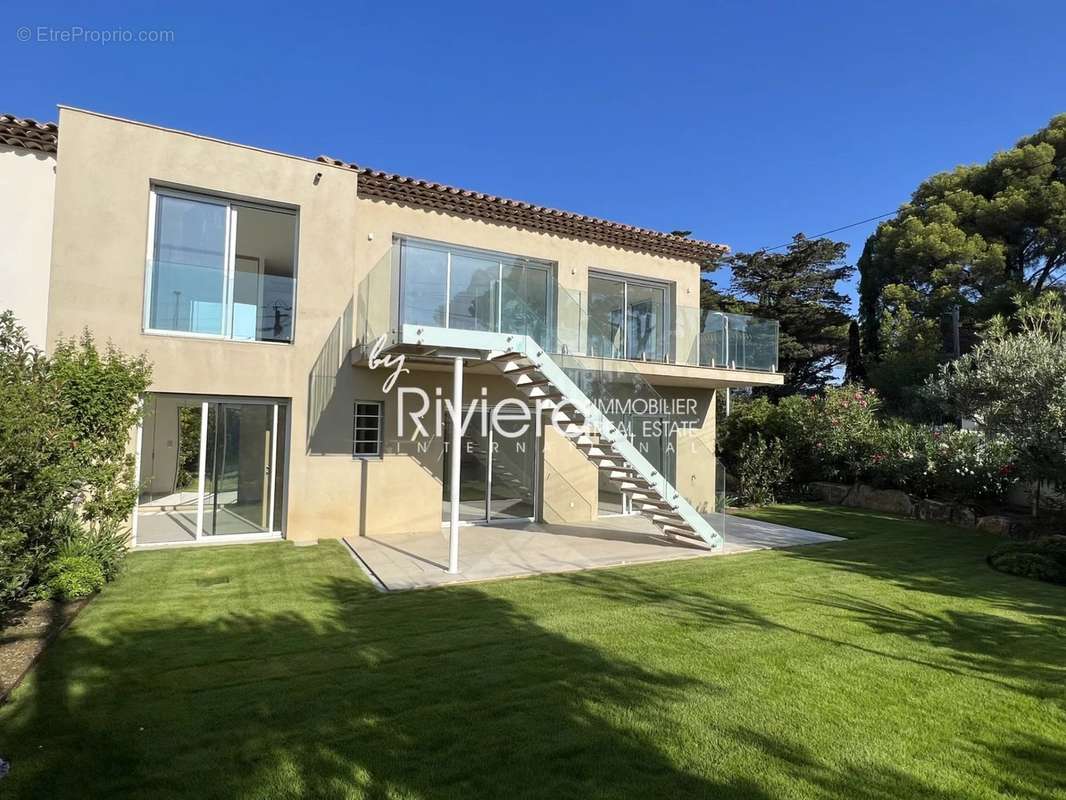 Maison à CAVALAIRE-SUR-MER