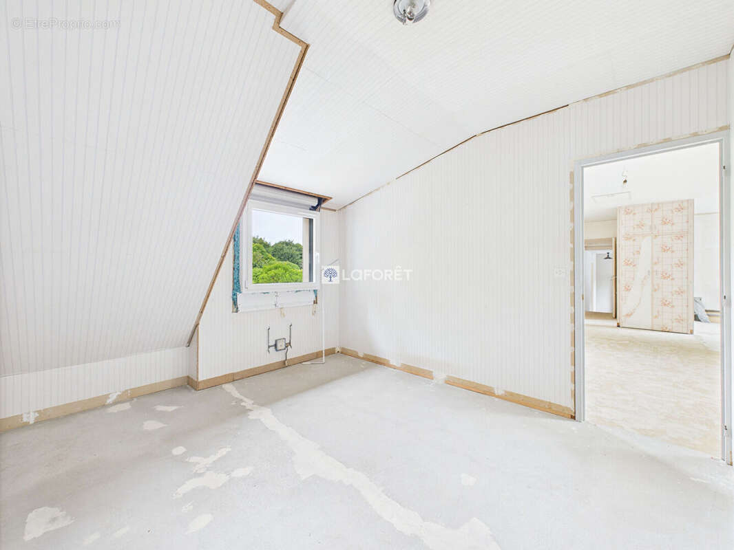 PONT L'ABBÉ - Maison avec vie de plain pied sur un beau jardin sans vis-à-vis - photo 13