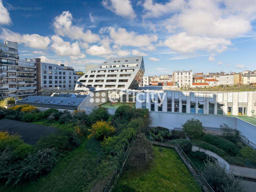 Appartement à PARIS-14E