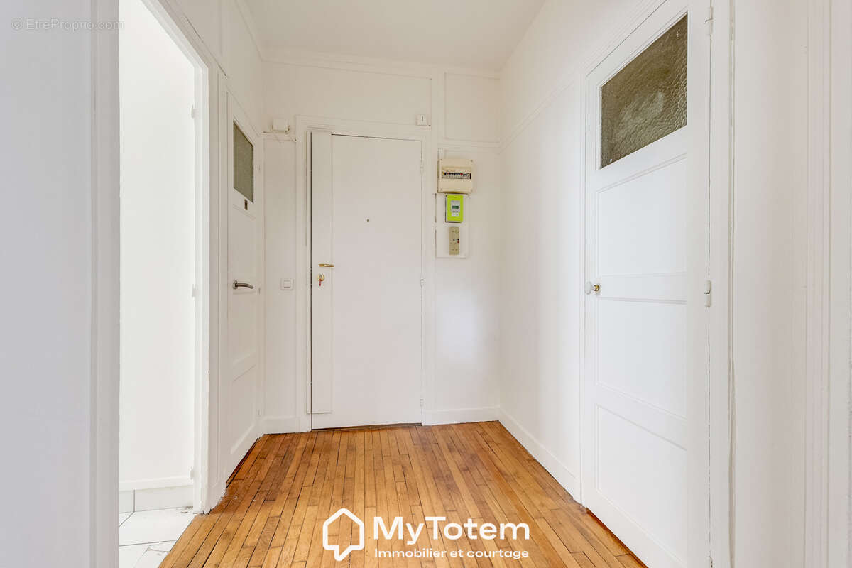 Appartement à LEVALLOIS-PERRET