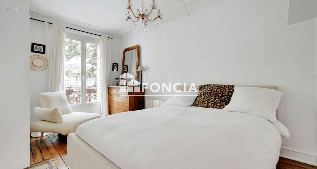 Appartement à PARIS-20E