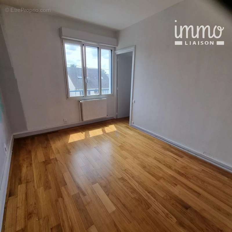 Maison à L'HAY-LES-ROSES