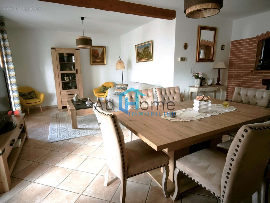 Maison à LARRA