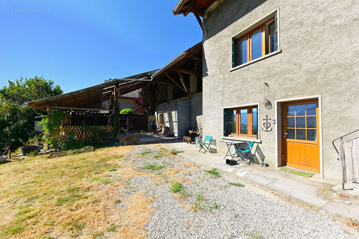 Maison à COGNIN