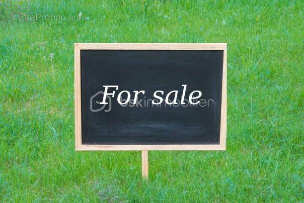 Terrain à LEZIGNAN-LA-CEBE