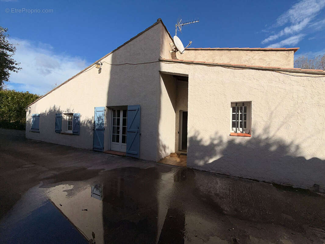 Maison à CADOLIVE