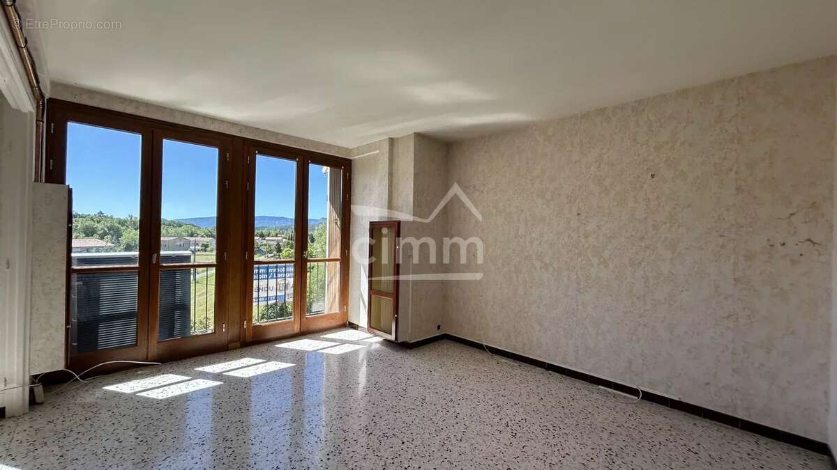 Appartement t4 avec garage - photo 3