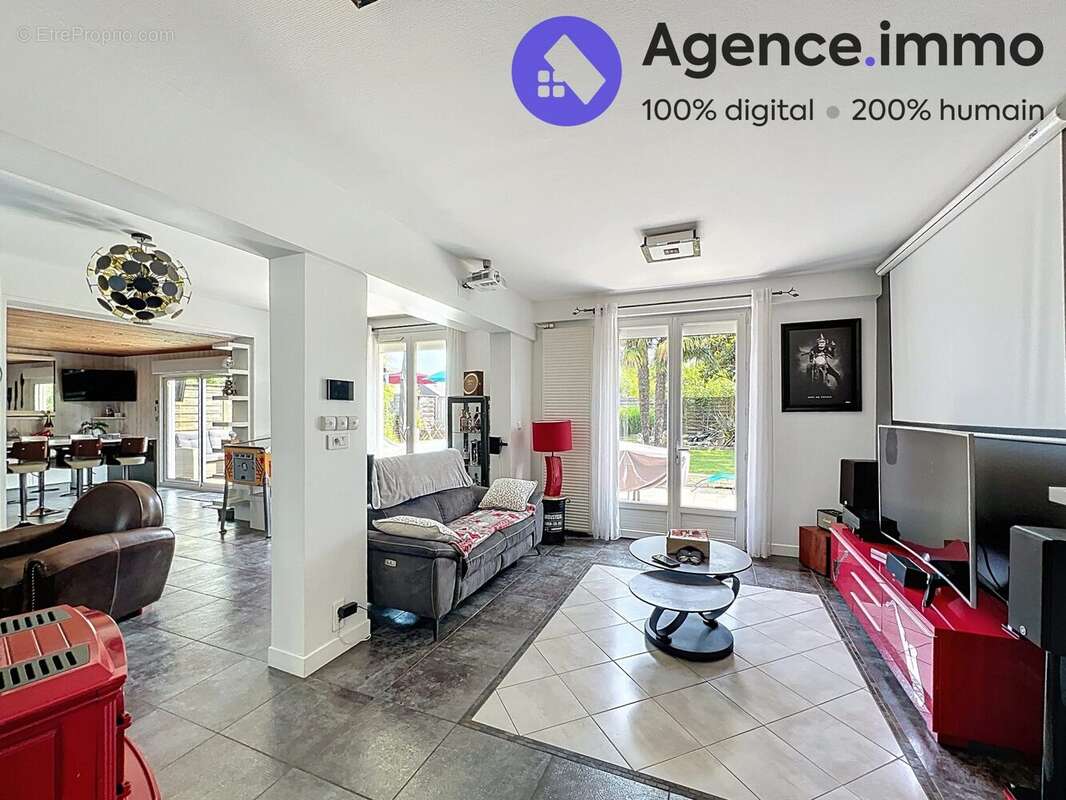 Maison à ROCHECORBON