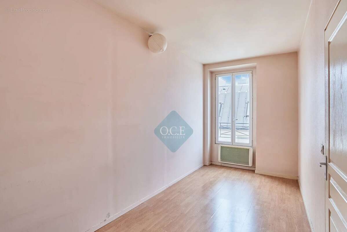 Appartement à PARIS-12E
