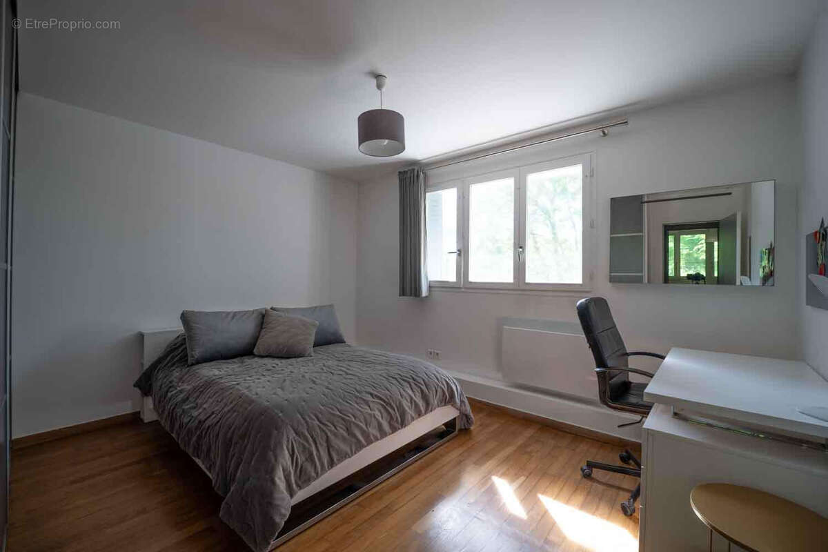 Maison Pantin 6 pièce(s) 175 m2 - photo 8