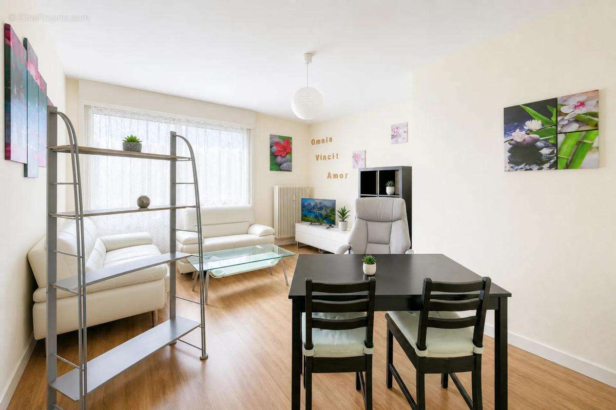 Appartement à JOUE-LES-TOURS