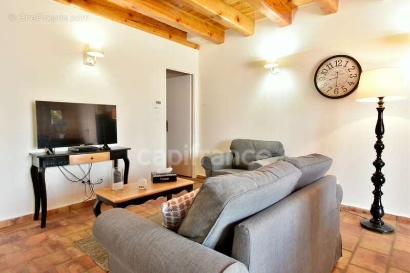 Maison à SAINT-PIERRE-DE-MEZOARGUES