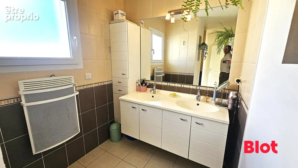 Maison 8 pièces 192 m² à vendre à Ploemeur (56270) - photo 5