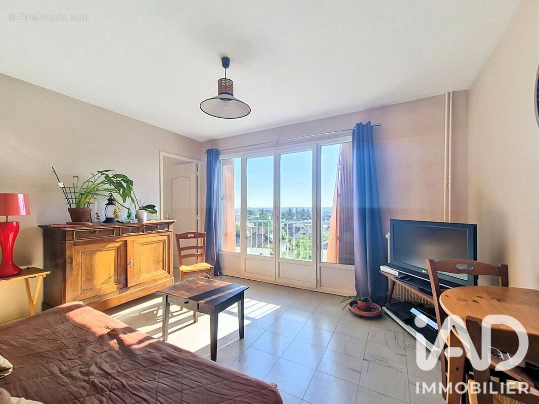 Photo 1 - Appartement à YZEURE