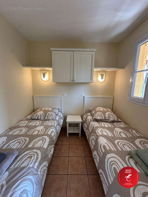 Chambre individuelle - Appartement à ROQUEBRUNE-SUR-ARGENS