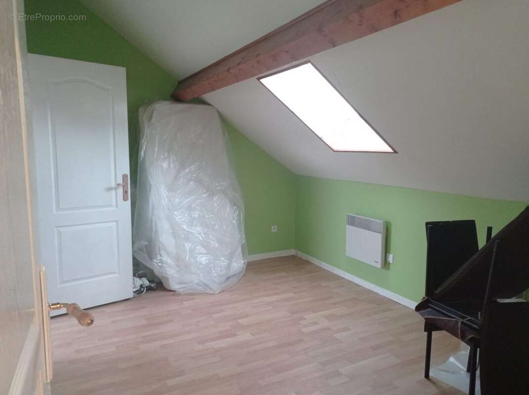 Maison à AISY-SUR-ARMANCON