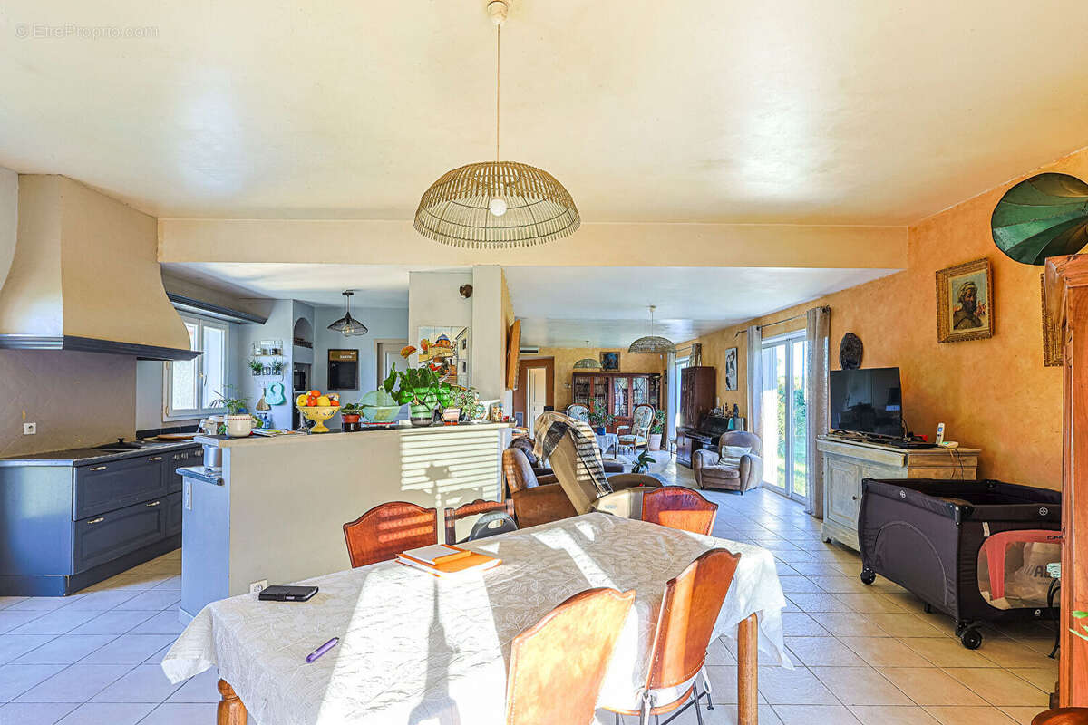 Maison à SAINT-JORY