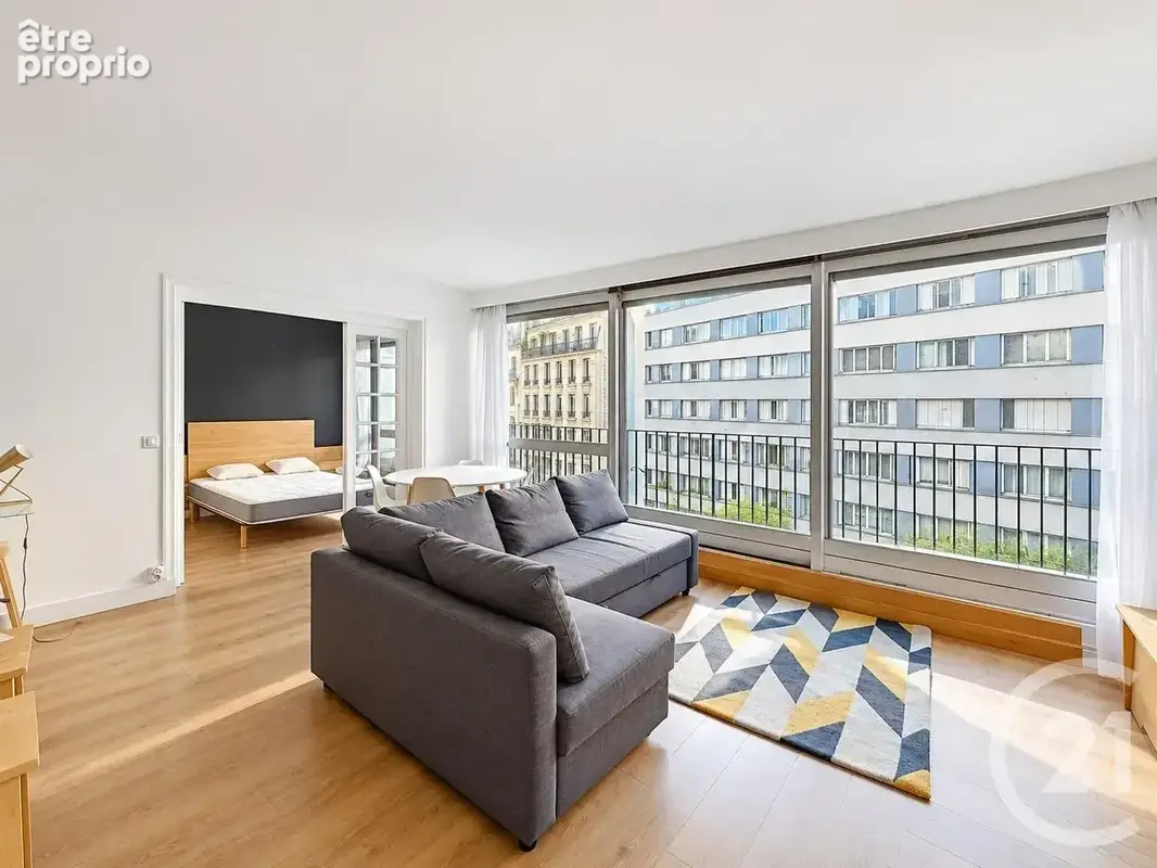 Appartement à PARIS-14E