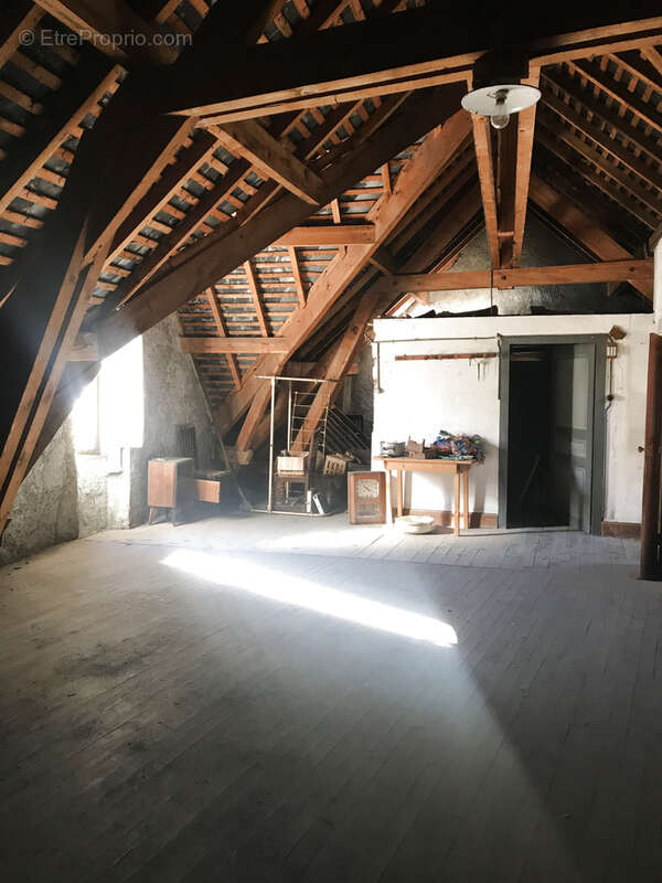 Maison à SARRANCOLIN