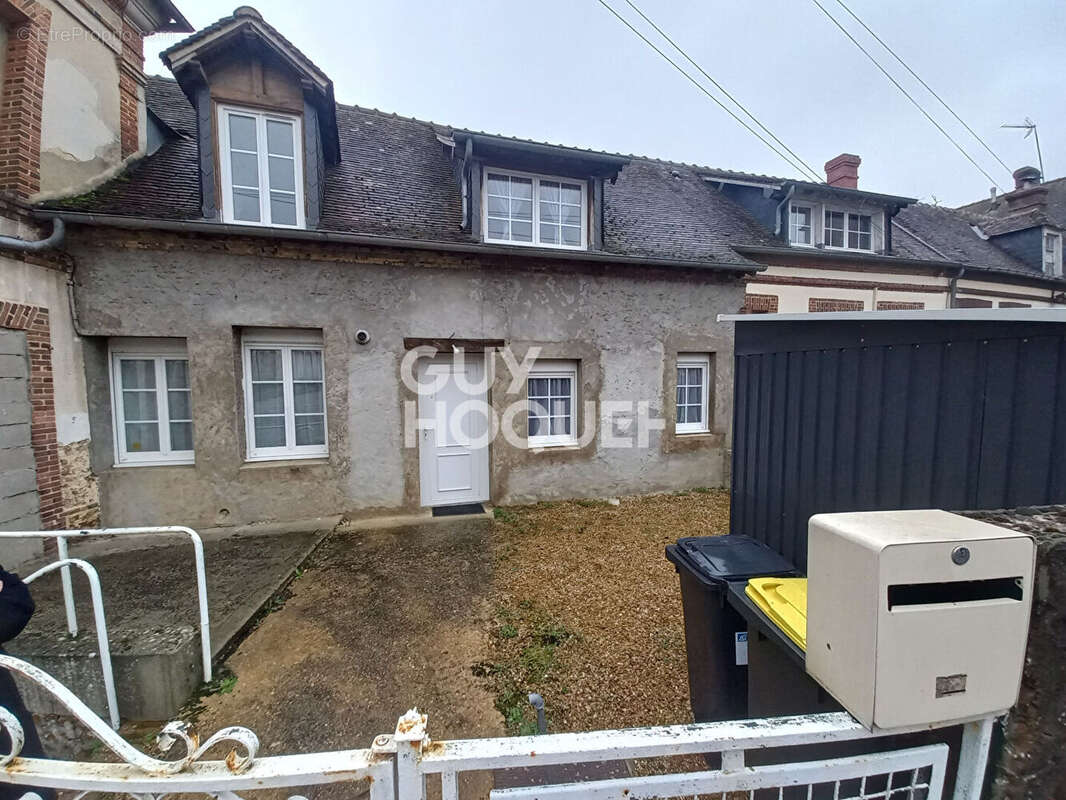 Appartement à RUGLES