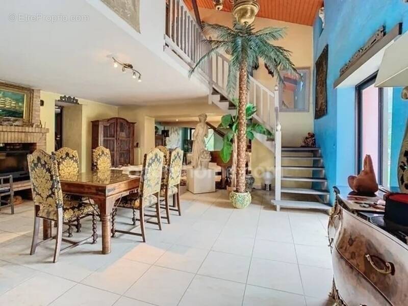 Maison à LE MAY-SUR-EVRE