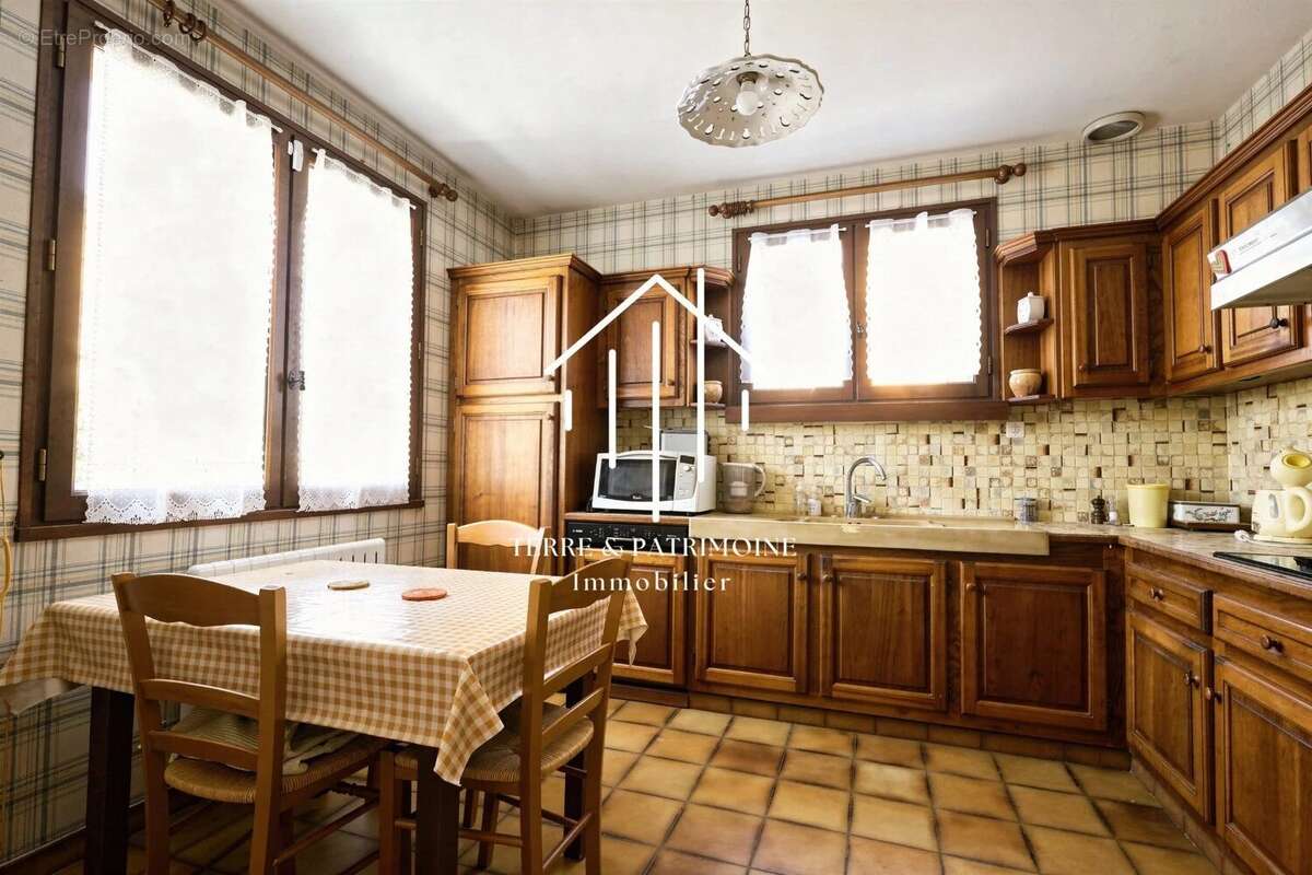 Maison à VALLON-PONT-D'ARC