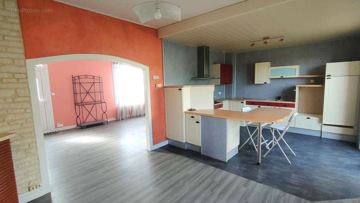 Maison Les Landes Genusson 6 pièces 146 m2 - photo 3