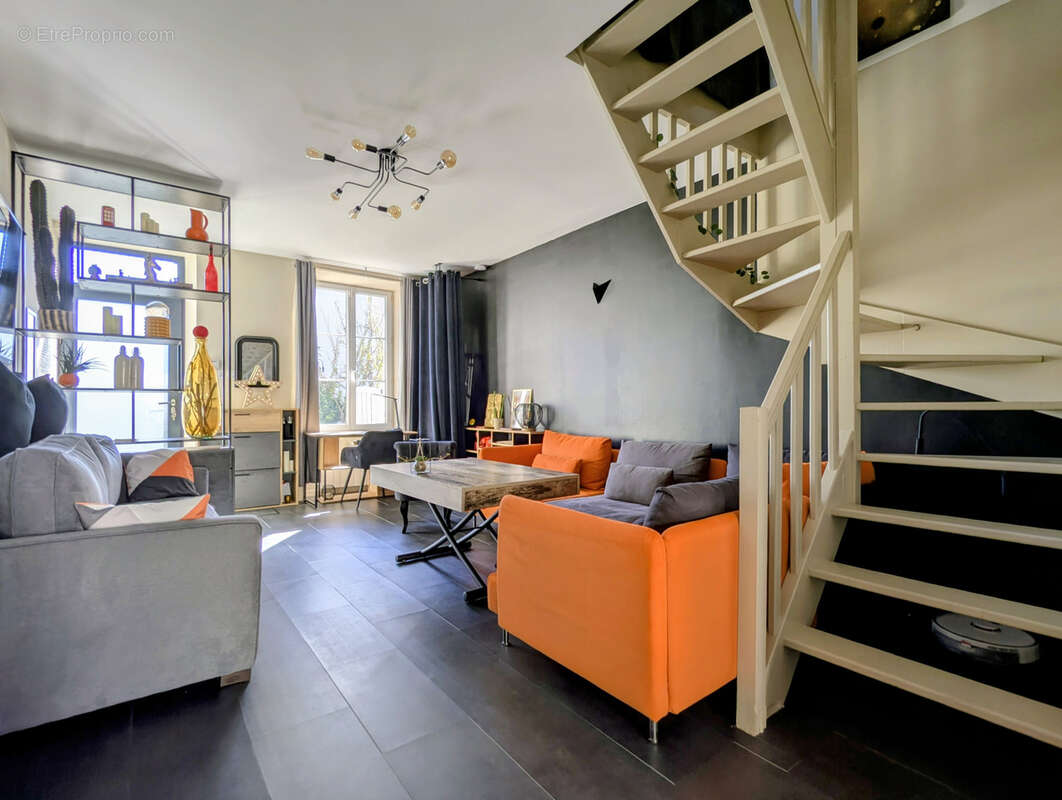 Maison à ORGERUS