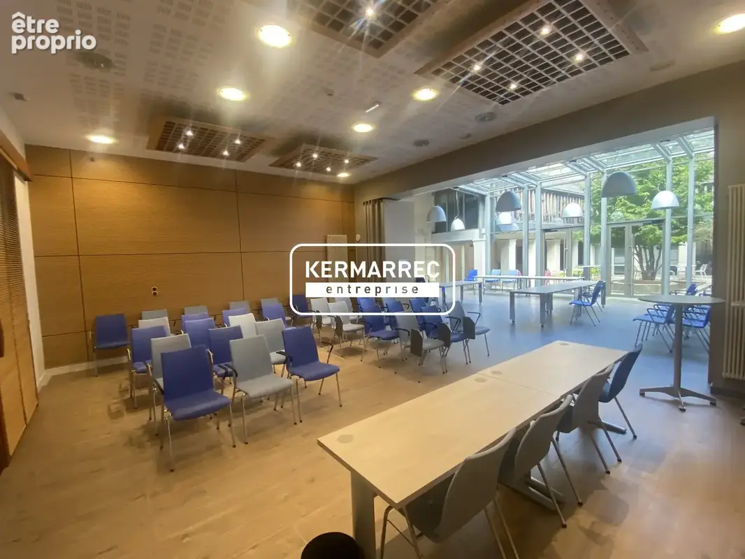 Commerce 741 m² à Rennes  - photo 6