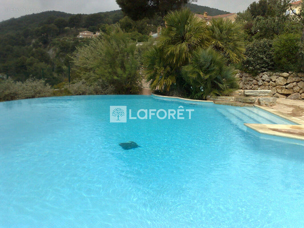 Appartement à SAINT-RAPHAEL