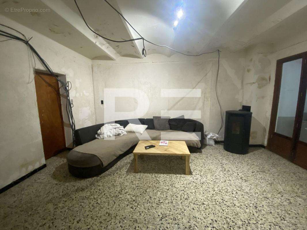 Maison à LAVAL-PRADEL