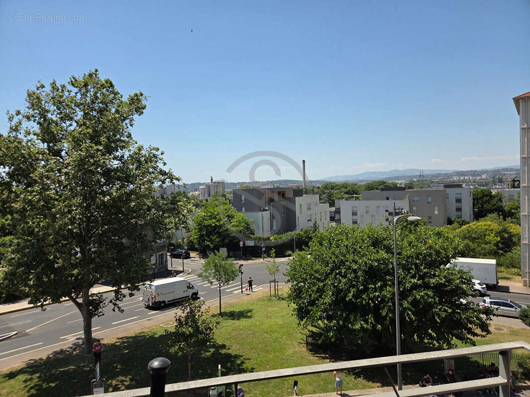 T2, Saint Fons avec Garage - photo 10