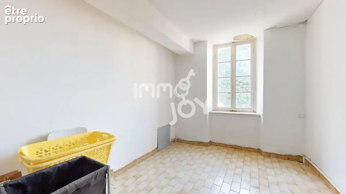 Maison de village 200 m2   7 pièces, 4 chambres   2 terrasses   dépendance   120 000 € FAI - photo 13