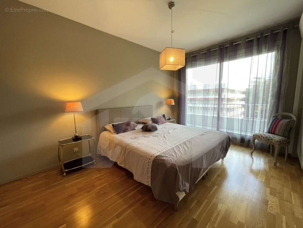 Appartement à MEYLAN