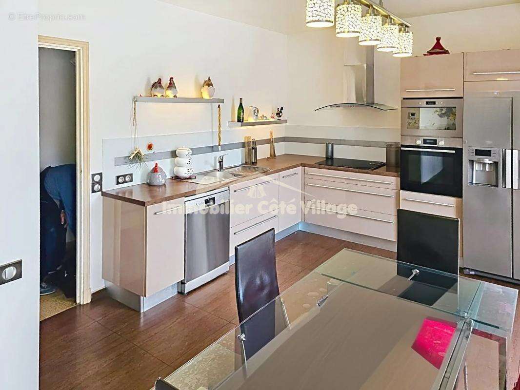 PERIPHERIE DE NICE Prestigieuse propriété,476m2 de surface - photo 16