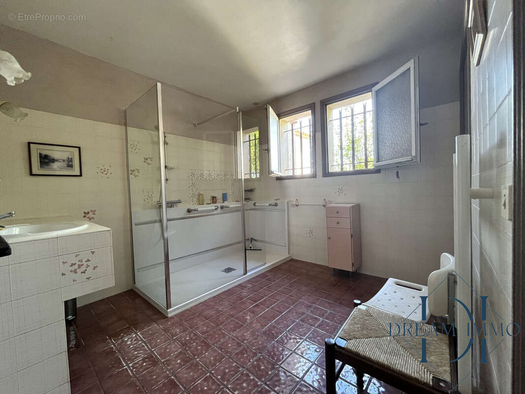 Maison à SOLLIES-PONT