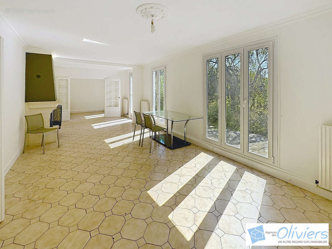Maison 5 pièces 165 m² à vendre à Saint-Remy-Les-Chevreuse (78470) - photo 3