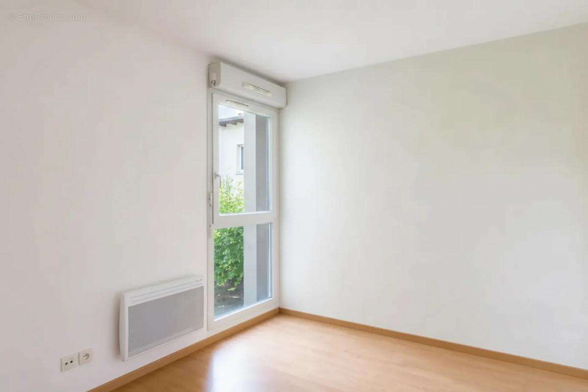 Lyon 8 - T3 , Balcon et Garage en Sus - photo 9