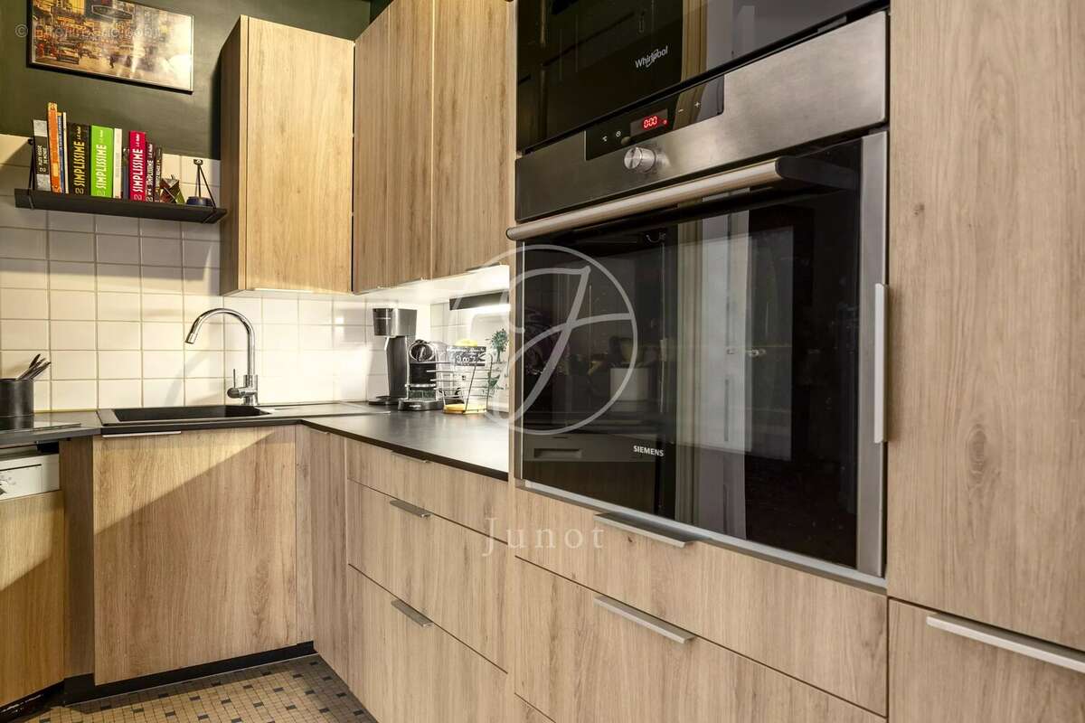 Appartement à PARIS-7E