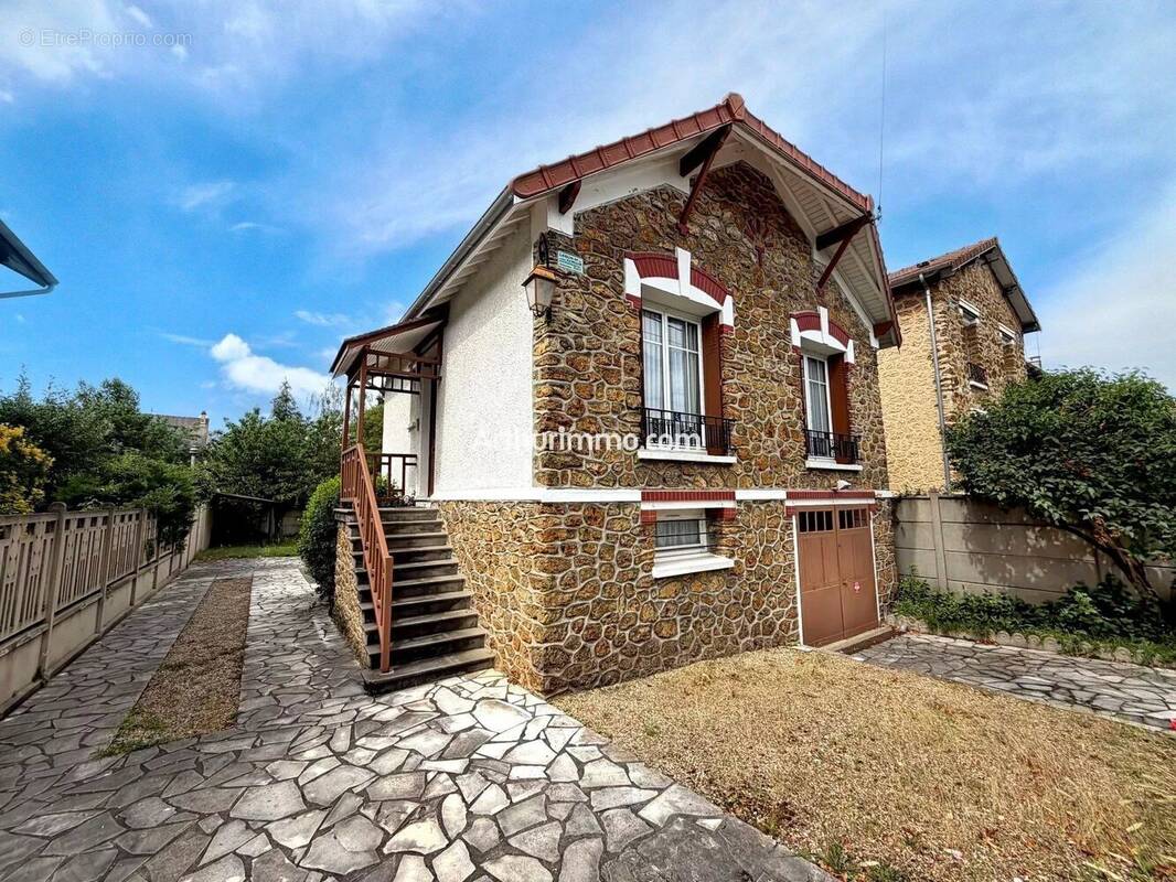 Maison à SUCY-EN-BRIE