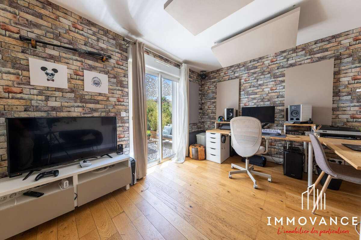 Maison 115 m² à Candillargues  - photo 9